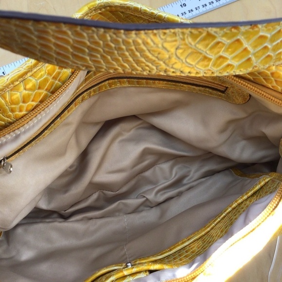 KGB Studio yellow handbag shoulder vegan leather croco pattern maximalist sunny - Picture 6 of 13